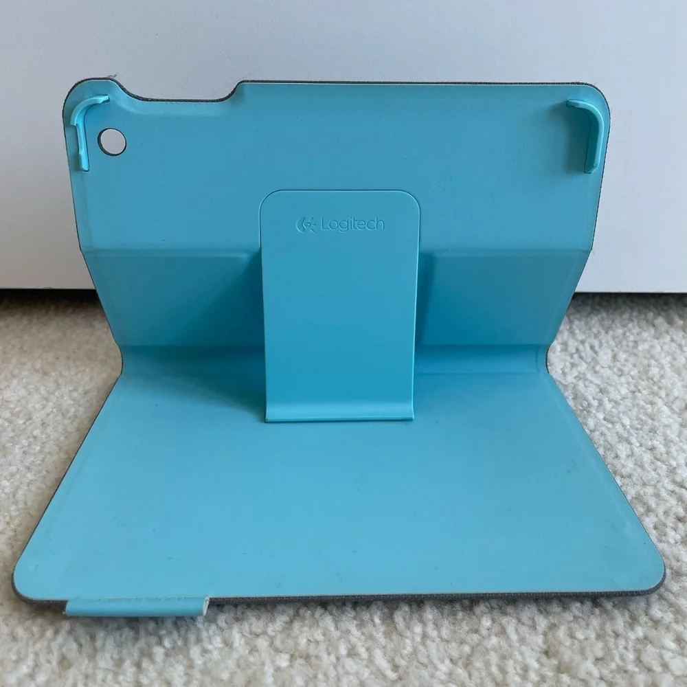 iPad Mini Gray Logitech Case - Picture 3 of 3